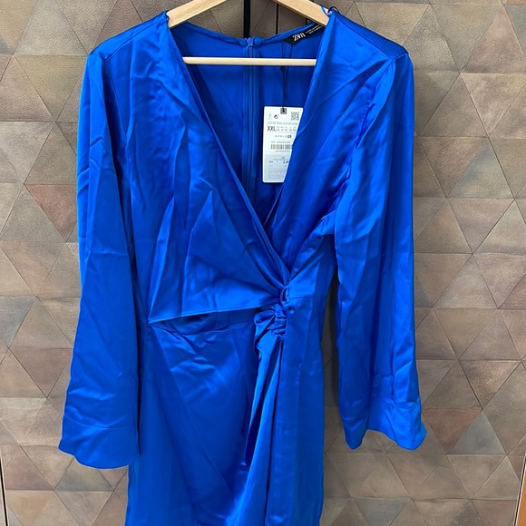 Zara dress - Picture 3 of 10